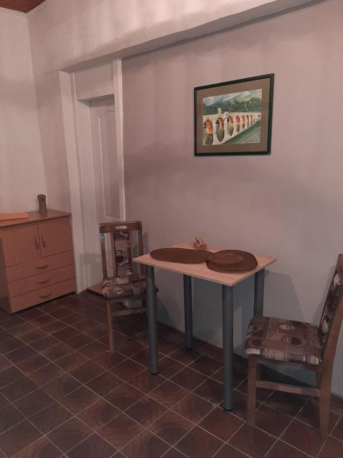 Krin Apartman Subotica Bagian luar foto