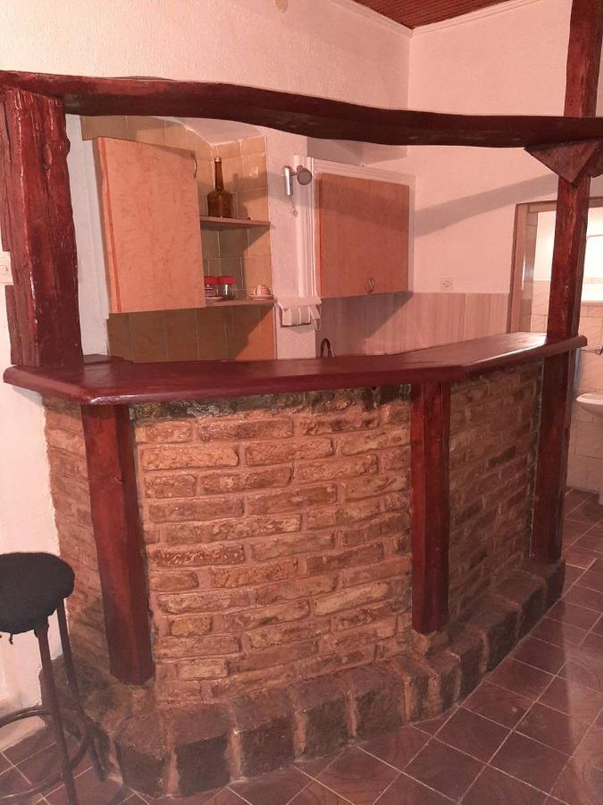 Krin Apartman Subotica Bagian luar foto